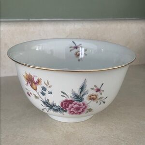 VINTAGE AVON American Heirloom Independence Day 1981 Bowl